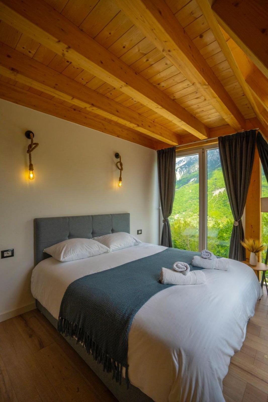 Vidis Chalet Boutique Hotel 泰斯 外观 照片