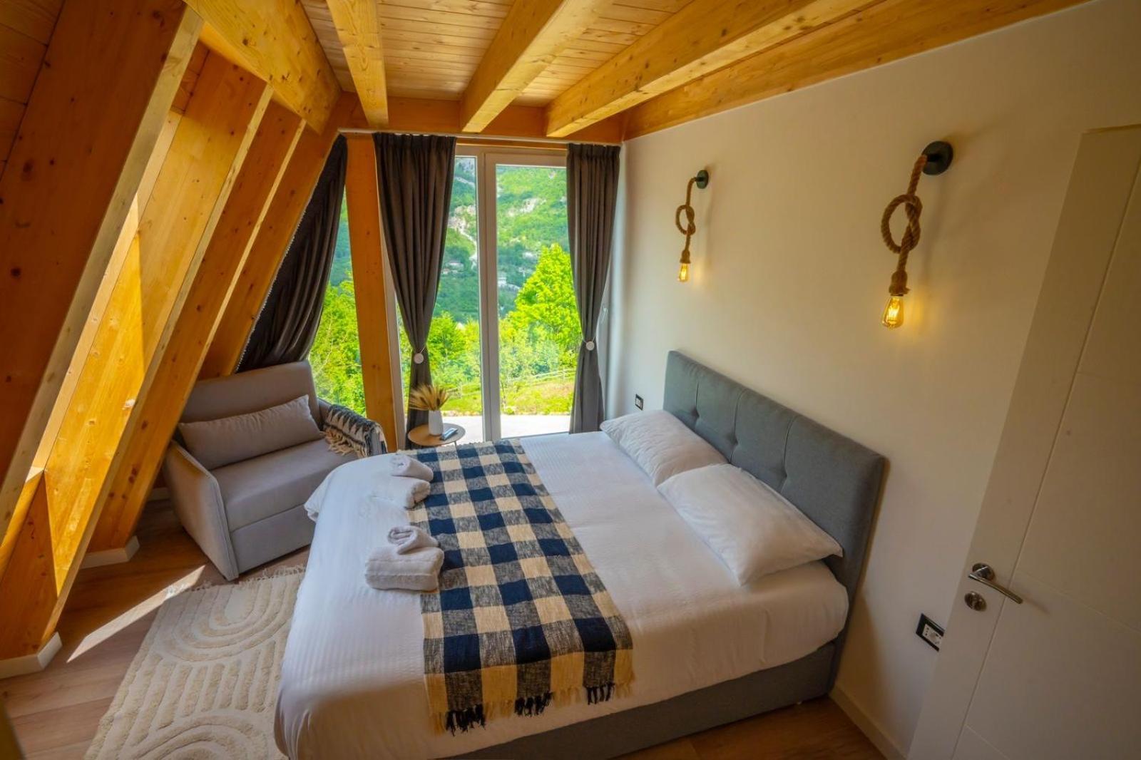 Vidis Chalet Boutique Hotel 泰斯 外观 照片