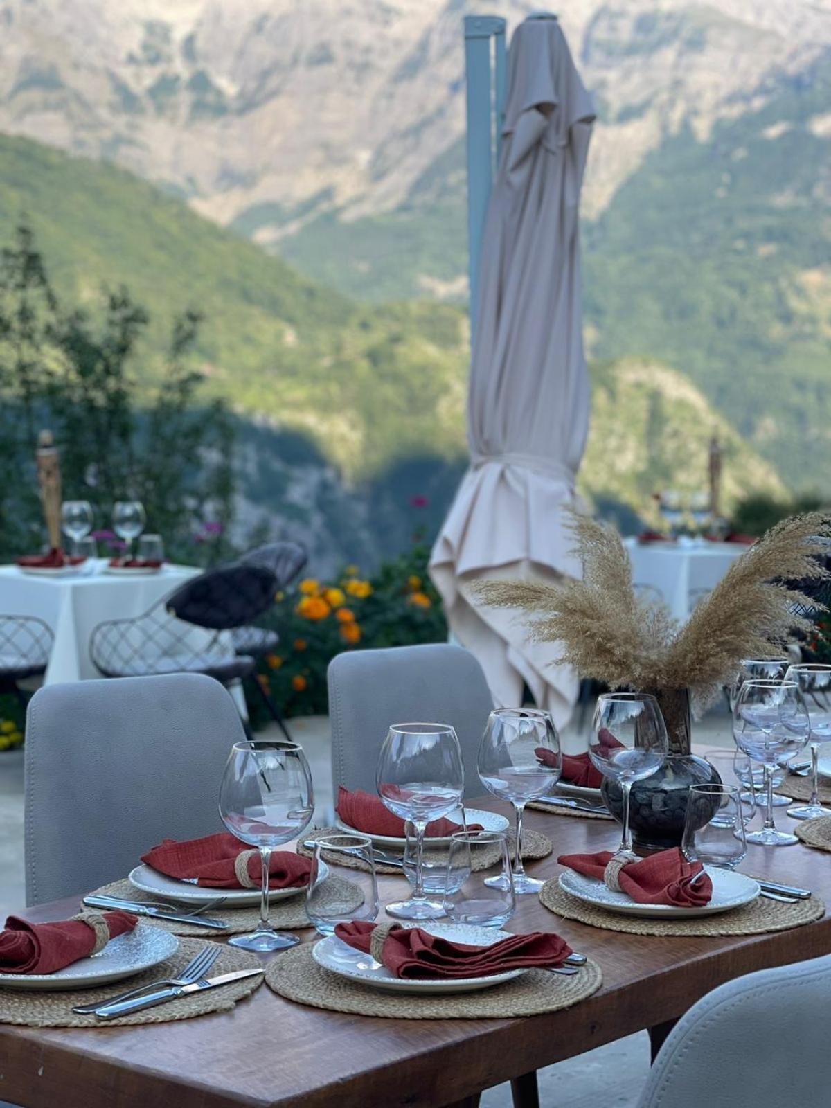 Vidis Chalet Boutique Hotel 泰斯 外观 照片