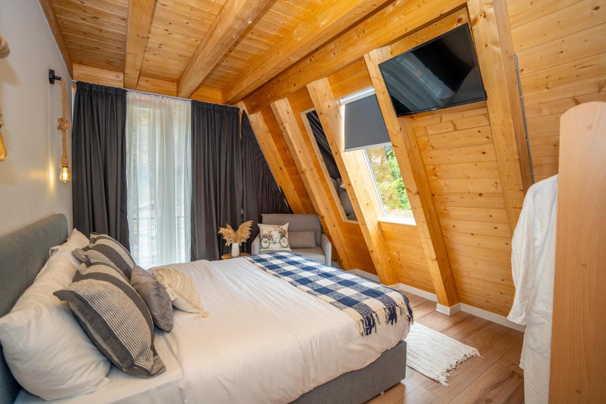 Vidis Chalet Boutique Hotel 泰斯 外观 照片