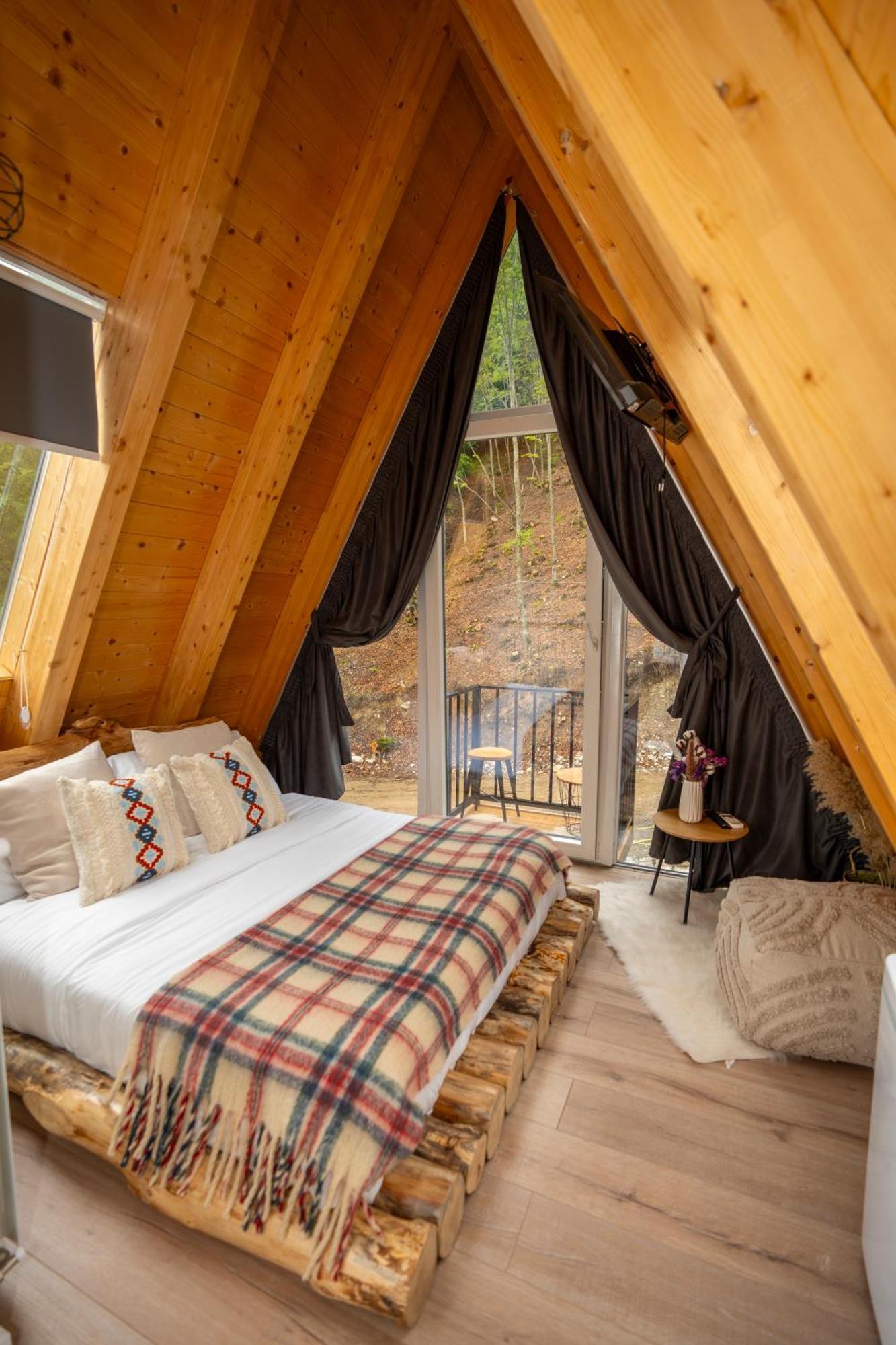Vidis Chalet Boutique Hotel 泰斯 外观 照片
