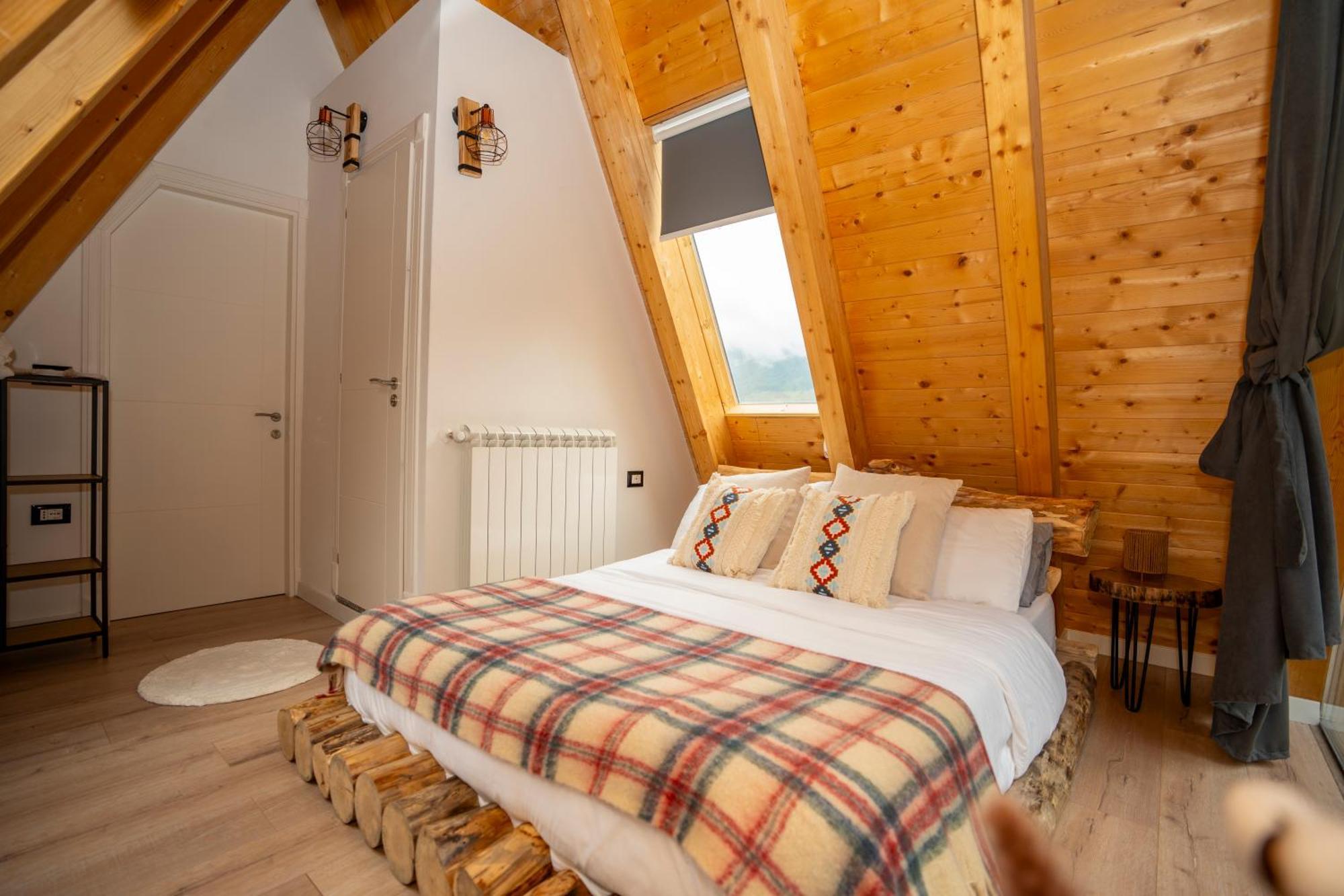 Vidis Chalet Boutique Hotel 泰斯 外观 照片