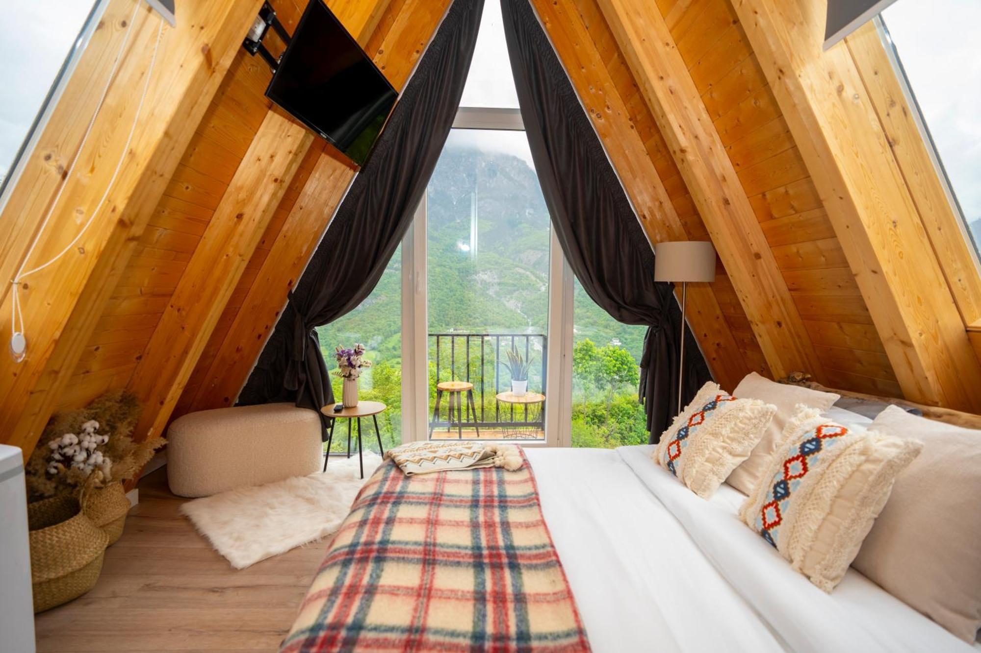 Vidis Chalet Boutique Hotel 泰斯 外观 照片