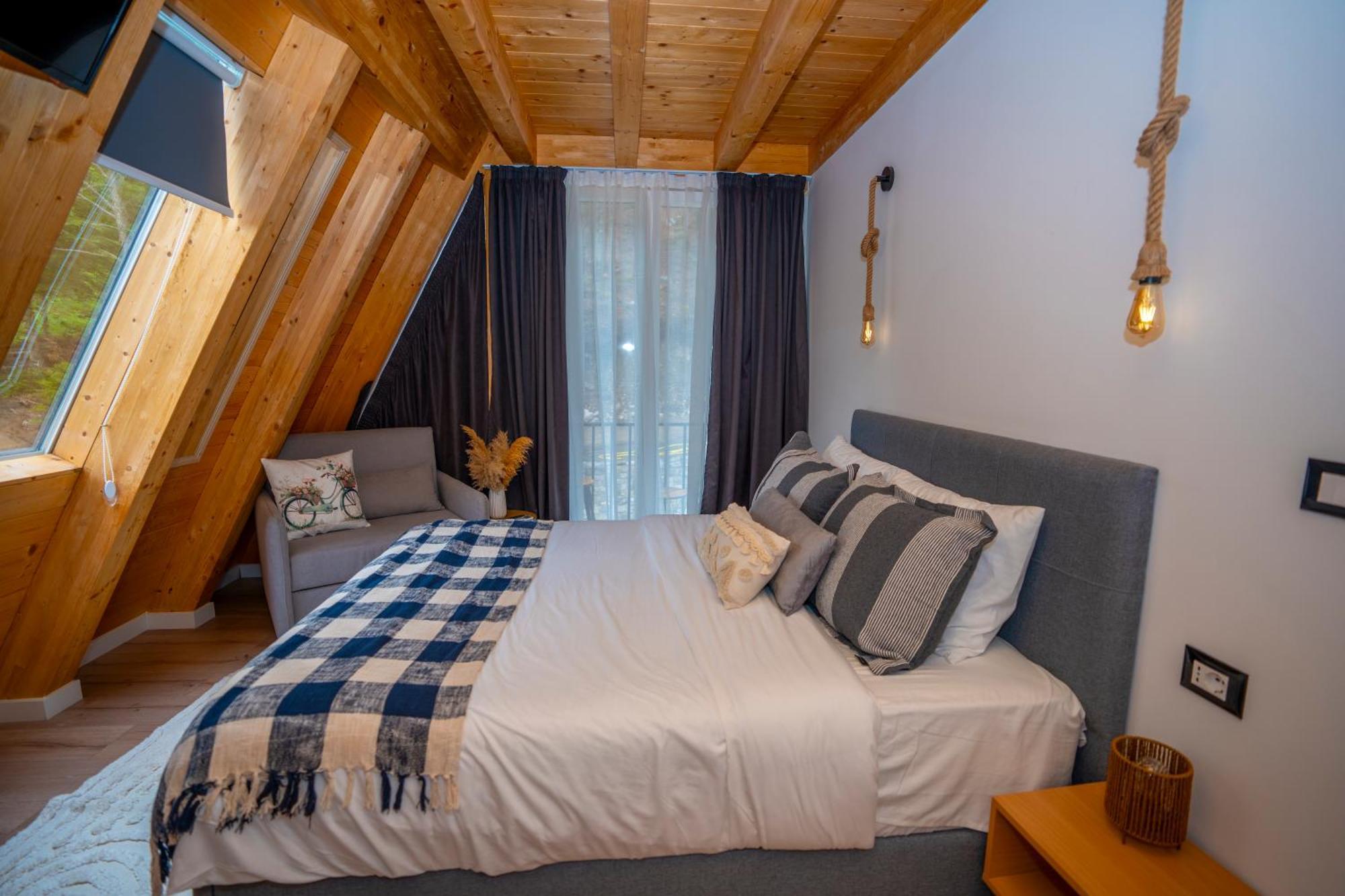 Vidis Chalet Boutique Hotel 泰斯 外观 照片