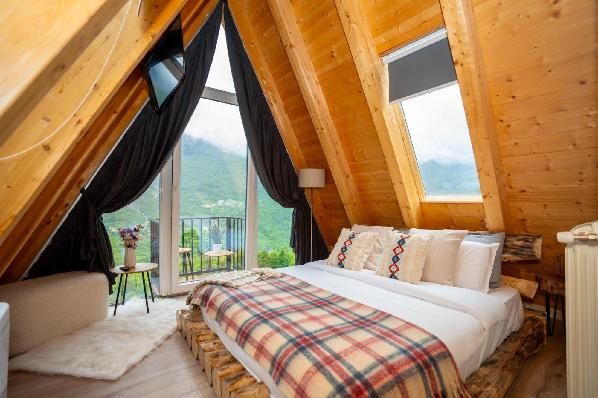 Vidis Chalet Boutique Hotel 泰斯 外观 照片