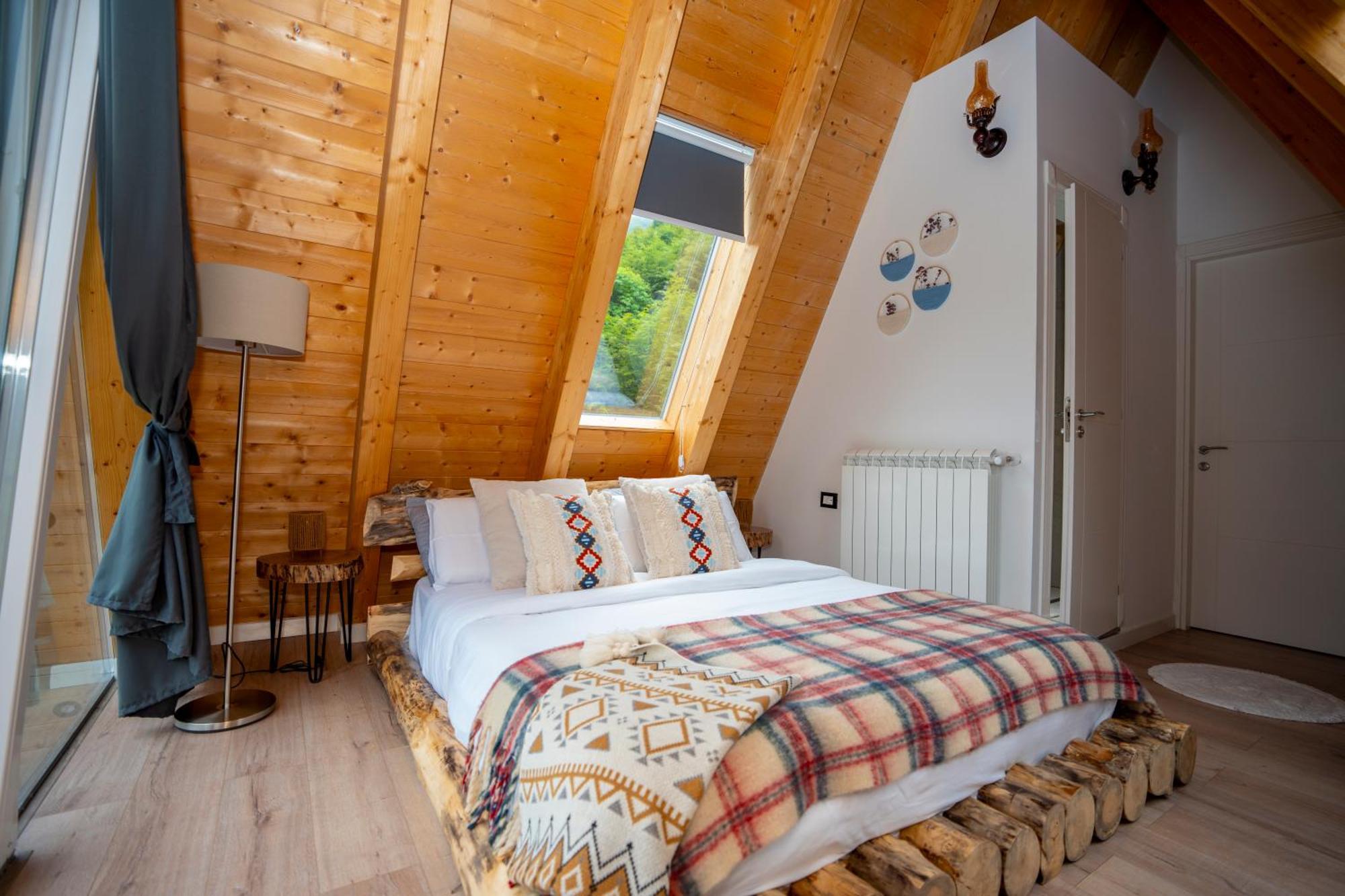 Vidis Chalet Boutique Hotel 泰斯 外观 照片