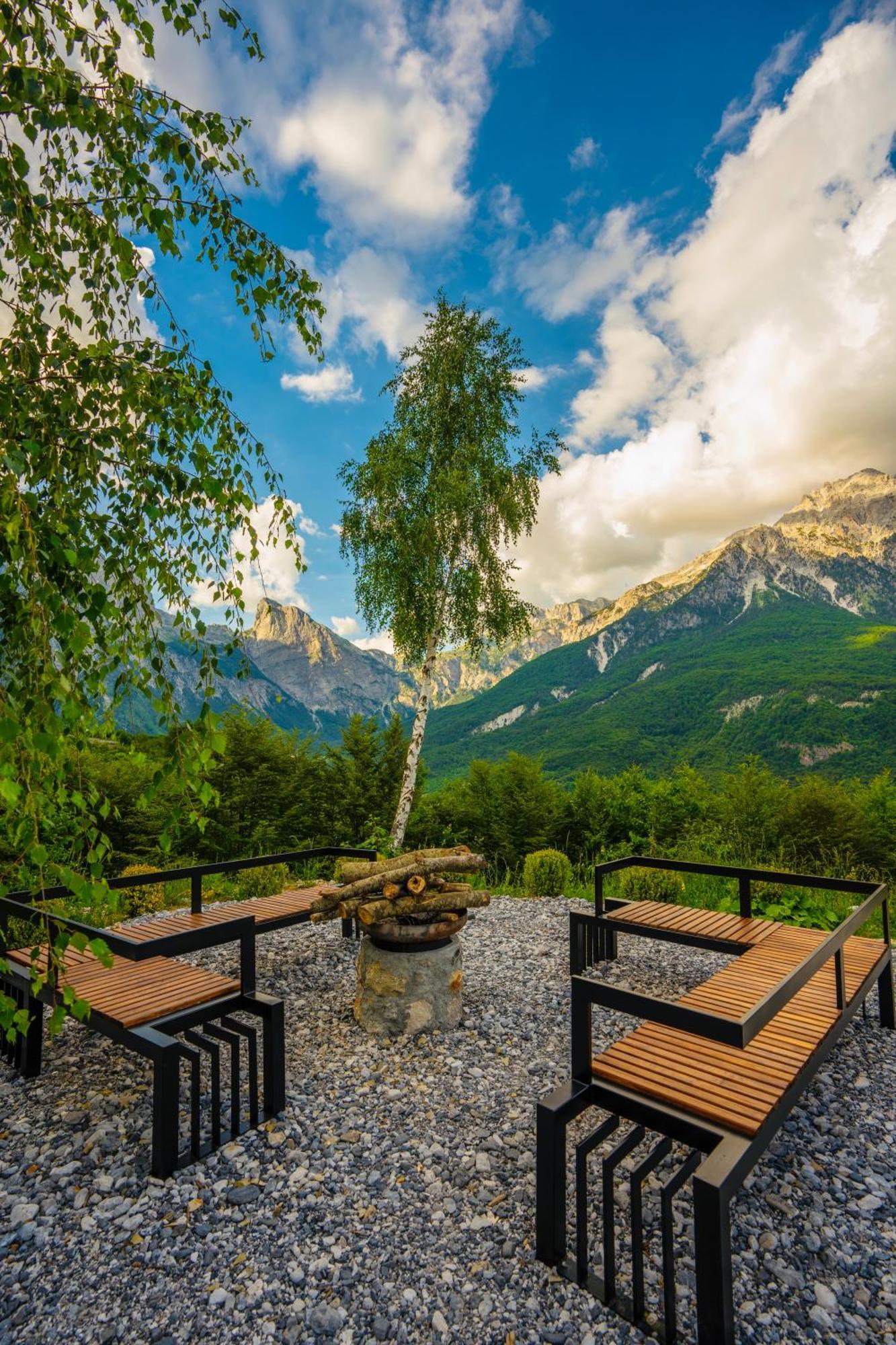 Vidis Chalet Boutique Hotel 泰斯 外观 照片