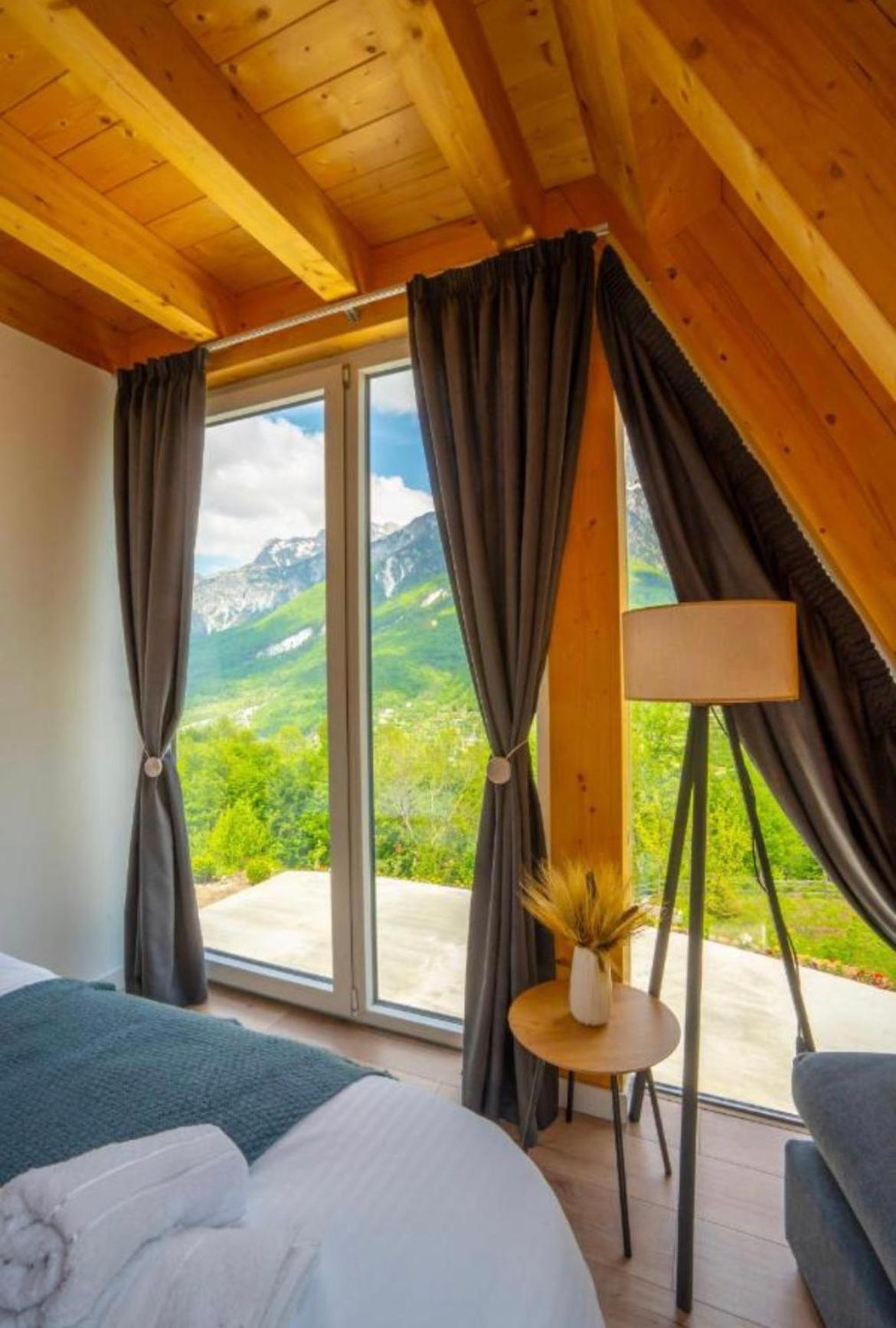 Vidis Chalet Boutique Hotel 泰斯 外观 照片