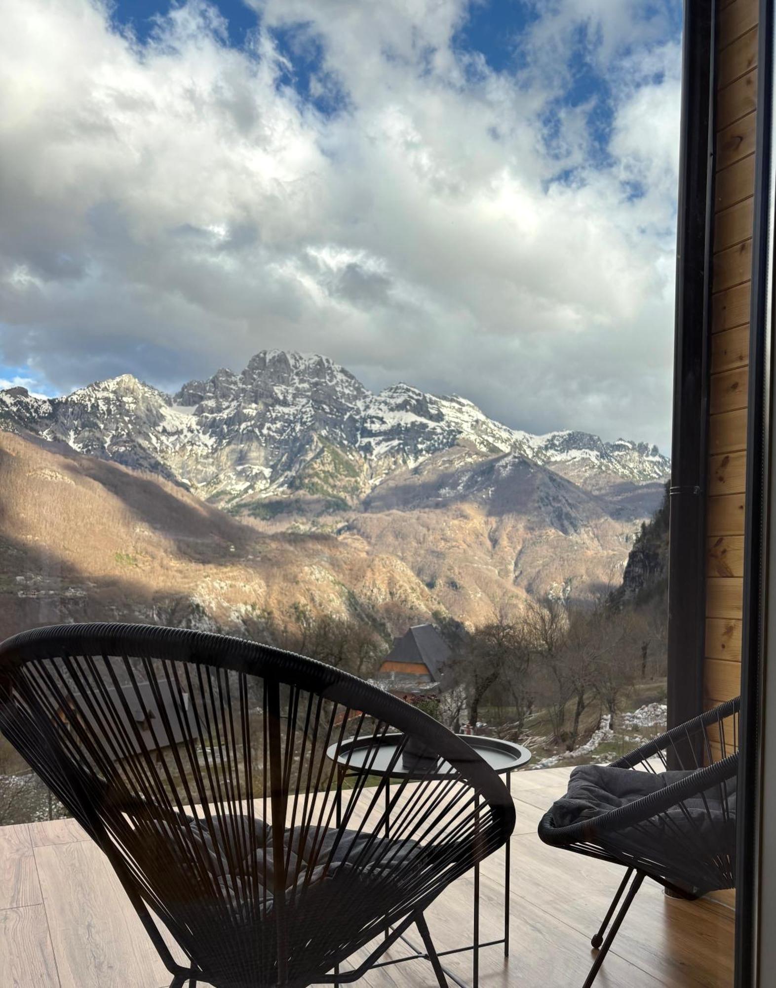 Vidis Chalet Boutique Hotel 泰斯 外观 照片